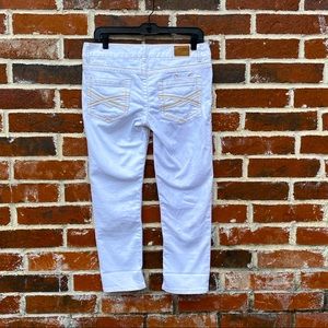4 for $20 Aeropostale size 5/6 white cropped jeans